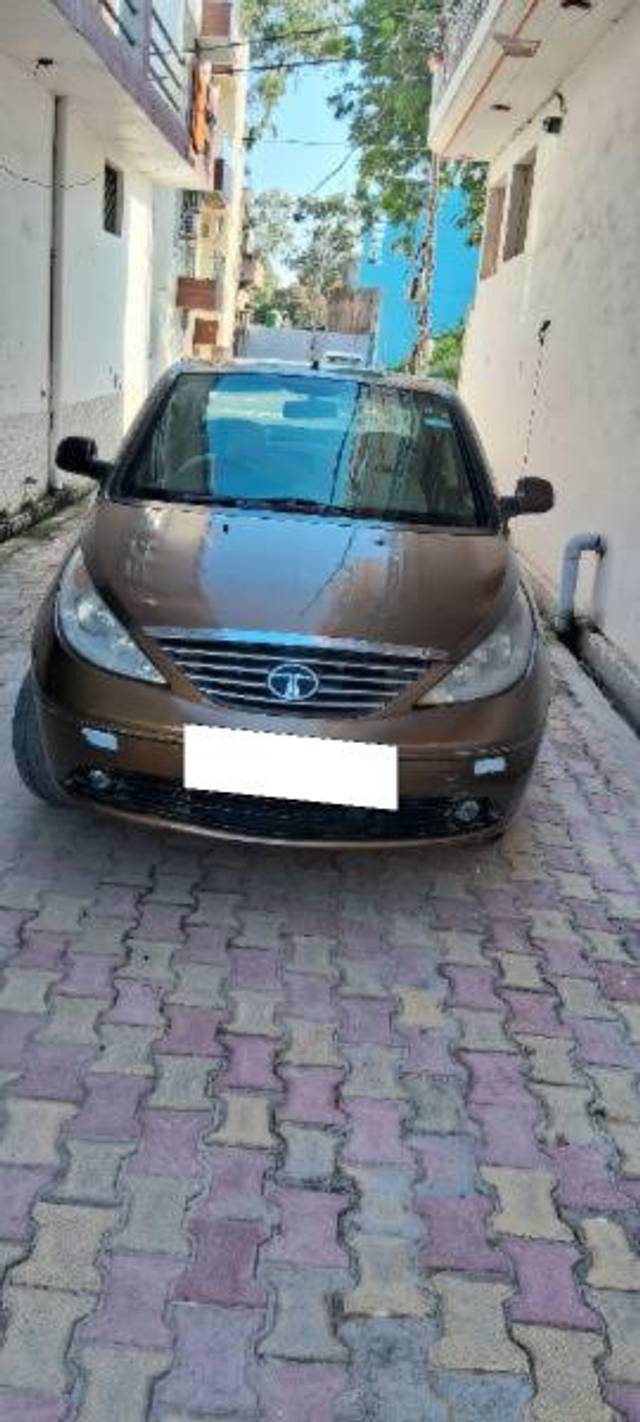 https://images10.gaadi.com/usedcar_image/3708765/original/processed_dae26f46-b6eb-4538-916e-42d9ff29c16d.jpg?imwidth=6401