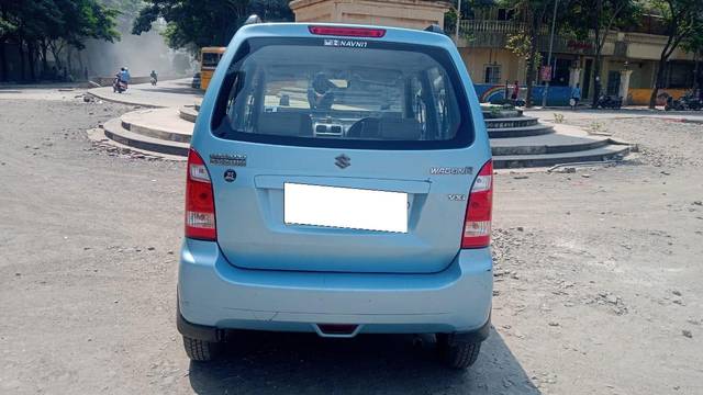 https://images10.gaadi.com/usedcar_image/3708774/original/processed_img2930763__used_car_2930763_1702041300.jpg?imwidth=6402