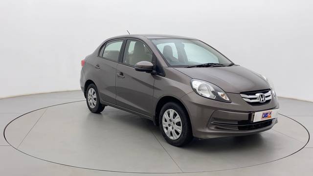 https://images10.gaadi.com/usedcar_image/3708805/original/6a934173-7355-4fc4-997d-5a576416e3e3__42.jpg?imwidth=6400