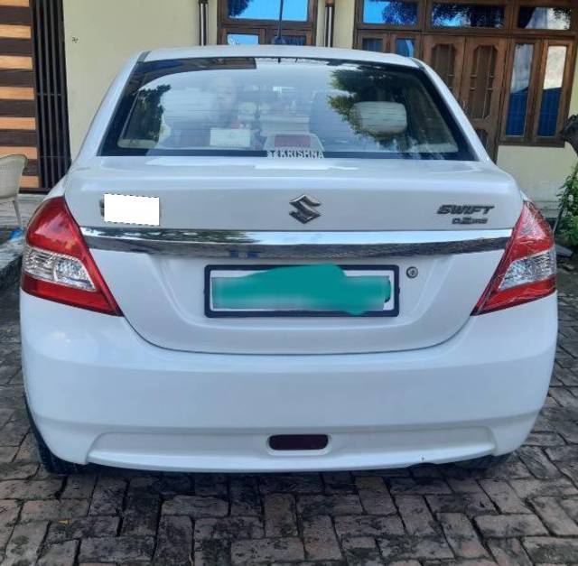 https://images10.gaadi.com/usedcar_image/3708948/original/processed_28314b8f-6cc6-44c8-af84-5bde10efe149.jpg?imwidth=6402