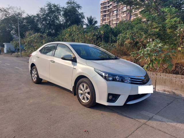 https://images10.gaadi.com/usedcar_image/3709137/original/processed_img2930825__used_car_2930825_1702062241.jpg?imwidth=6400