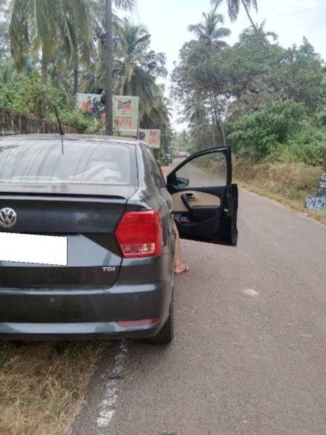 https://images10.gaadi.com/usedcar_image/3709373/original/processed_067bb268-6038-4d8f-b428-ef3fcef244a0.jpg?imwidth=6400