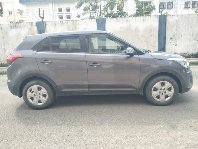 https://images10.gaadi.com/usedcar_image/3709426/original/img2930893__usedcar_whatsappimage2023_12_07at125321pm_2930893_1702102578.jpeg?imwidth=6401