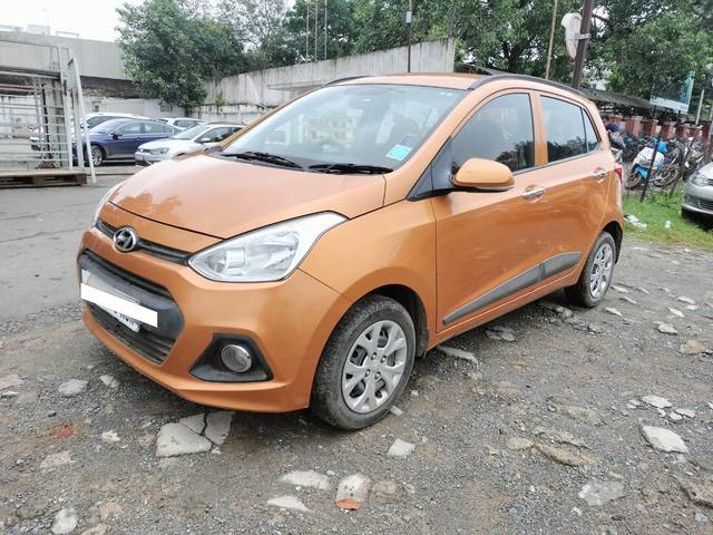 https://images10.gaadi.com/usedcar_image/3709447/original/processed_img2930904__usedcar_whatsappimage2023_11_15at120500pm_63411702100537_1702100549.jpeg?imwidth=6400