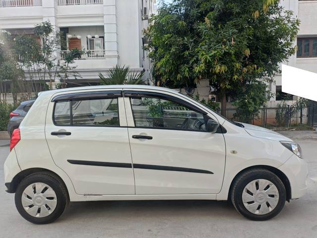 https://images10.gaadi.com/usedcar_image/3709554/original/processed_img2930948__used_car_2930948_1702103366.jpg?imwidth=6401