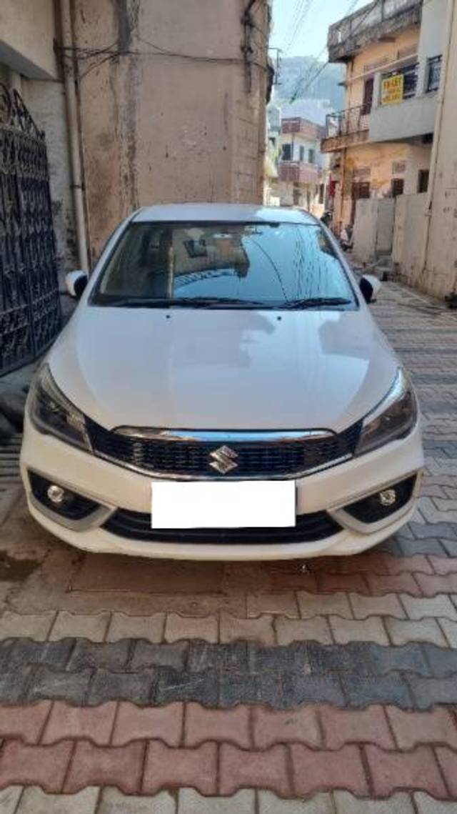 https://images10.gaadi.com/usedcar_image/3709569/original/processed_32db4662-df92-4353-8f58-7ea0f117e29e.jpg?imwidth=6402
