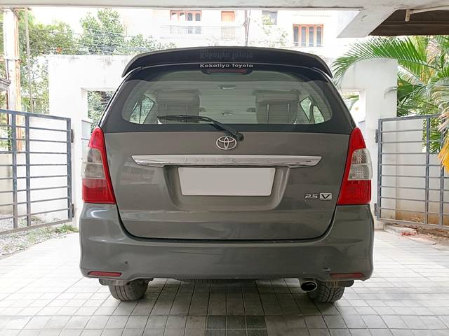 https://images10.gaadi.com/usedcar_image/3709598/original/processed_img2930977__usedcar_img20231206151843_2021702104004_1702104046.jpg?imwidth=6401