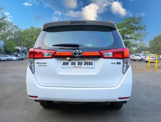 https://images10.gaadi.com/usedcar_image/3709618/original/processed_img2930993__usedcar_img_20231212_wa0005_2930993_1702371478.jpg?imwidth=6402