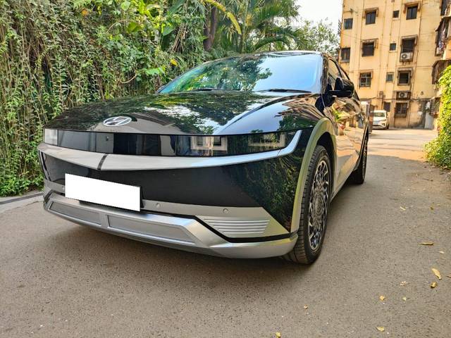 https://images10.gaadi.com/usedcar_image/3709657/original/processed_img2931024__usedcar_photo_2023_10_29_14_54_12_2931024_1702105071.jpg?imwidth=6402