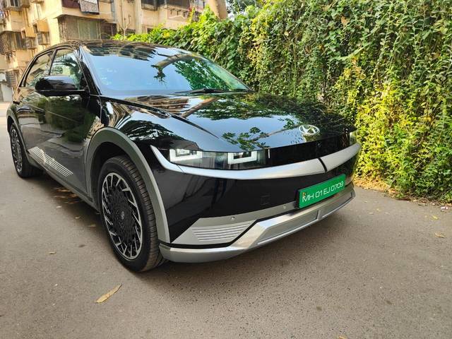 https://images10.gaadi.com/usedcar_image/3709657/original/processed_img2931024__usedcar_photo_2023_10_29_14_54_16_1_2931024_1702105073.jpg?imwidth=6400