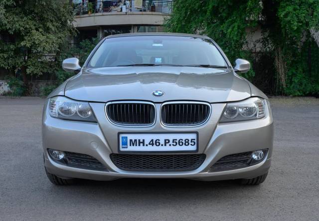 https://images10.gaadi.com/usedcar_image/3709826/original/processed_img2931120__usedcar_img_20231213_wa0022_2931120_1702448573.jpg?imwidth=6400