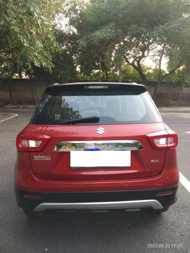 https://images10.gaadi.com/usedcar_image/3709835/original/processed_img2931126__usedcar_whatsappimage2023_12_09at12607pm_1__677971702108647_1702108654.jpeg?imwidth=6401