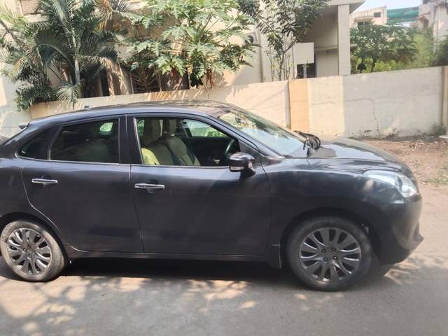 https://images10.gaadi.com/usedcar_image/3709879/original/img2931154__usedcar_03_2161702109974_1702109986.jpg?imwidth=6401