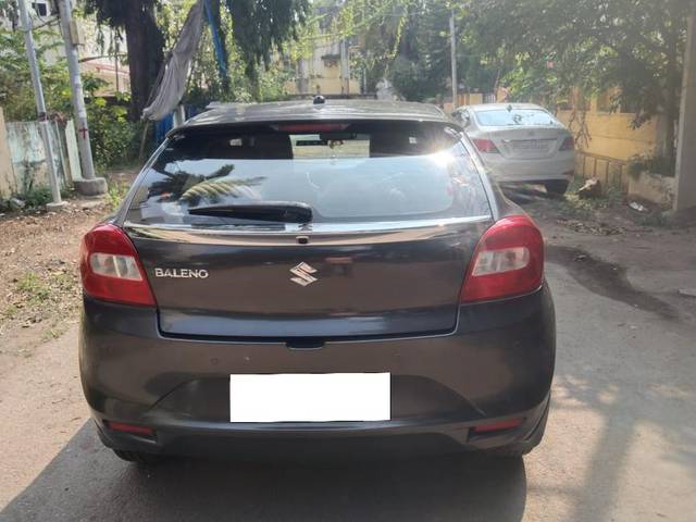 https://images10.gaadi.com/usedcar_image/3709879/original/processed_img2931154__usedcar_02_2161702109974_1702109985.jpg?imwidth=6402