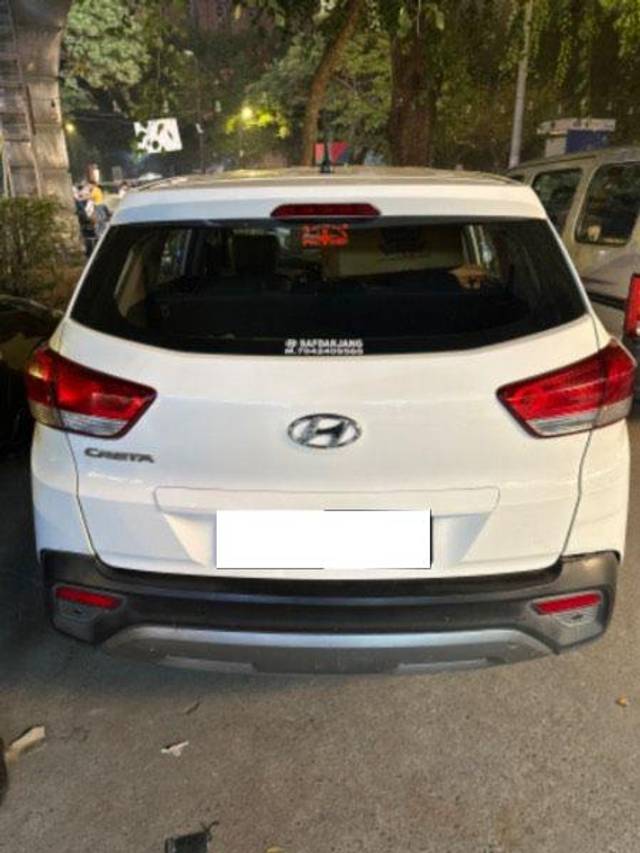 https://images10.gaadi.com/usedcar_image/3709893/original/processed_828c5750-dcdc-42a6-806b-0d0374fea363.jpeg?imwidth=6401