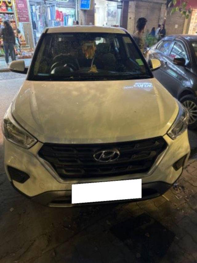 https://images10.gaadi.com/usedcar_image/3709893/original/processed_ca1cbcc8-db8b-4341-a6ad-e277dec3e61b.jpeg?imwidth=6402
