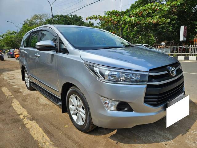 https://images10.gaadi.com/usedcar_image/3709896/original/processed_img2931167__used_car_2931167_1702110455.jpg?imwidth=6400