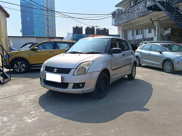 https://images10.gaadi.com/usedcar_image/3709901/original/processed_img2931171__used_car_2931171_1702110883.jpg?imwidth=6402