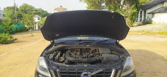 https://images10.gaadi.com/usedcar_image/3709910/original/processed_img2931174__usedcar_10_2161702110491_1702110501.jpg?imwidth=6402