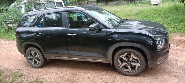 https://images10.gaadi.com/usedcar_image/3709930/original/img2931192__usedcar_03_2931192_1702111275.jpg?imwidth=6400