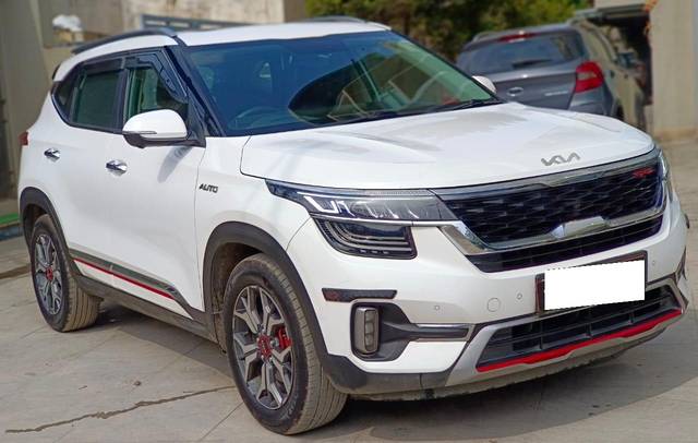 https://images10.gaadi.com/usedcar_image/3709977/original/processed_img2931219__usedcar_whatsappimage2023_12_09at13151pm_68471702111905_1702111911.jpeg?imwidth=6400