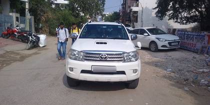 Toyota Fortuner 3.0 Diesel Toyota Fortuner 3.0 Diesel