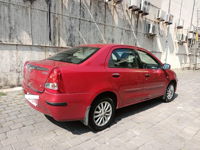 https://images10.gaadi.com/usedcar_image/3710081/original/processed_img2931276__used_car_2931276_1702114980.jpg?imwidth=6401