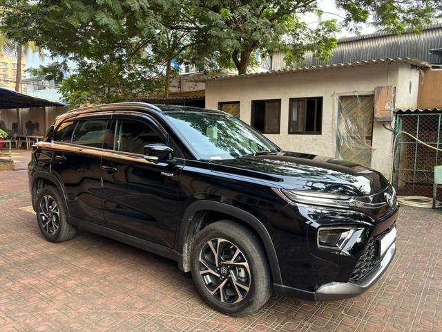 https://images10.gaadi.com/usedcar_image/3710109/original/processed_img2931290__usedcar_2_6241702115553_1702115588.jpg?imwidth=6400