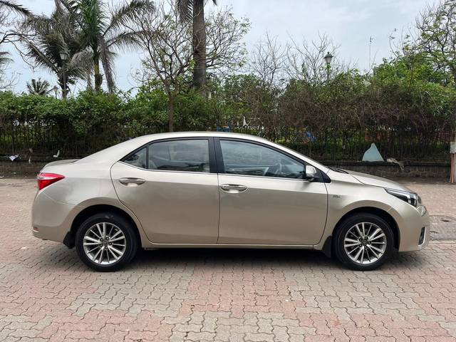 https://images10.gaadi.com/usedcar_image/3710115/original/img2931293__usedcar_4_6241702115795_1702115832.jpg?imwidth=6401