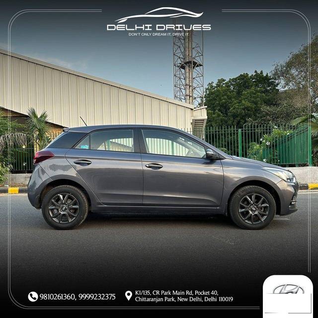 https://images10.gaadi.com/usedcar_image/3710152/original/processed_img2931313__used_car_2931313_1702116831.jpg?imwidth=6402