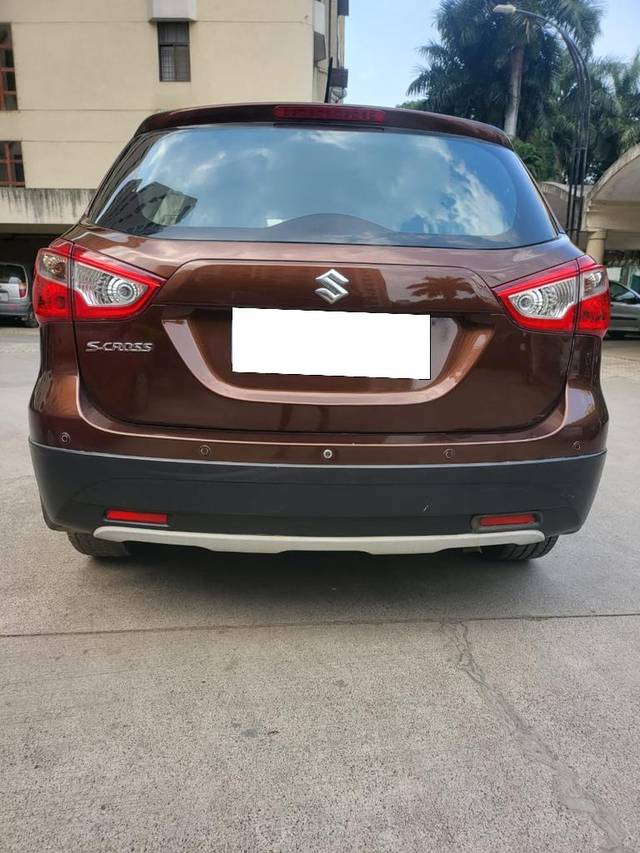 https://images10.gaadi.com/usedcar_image/3710161/original/processed_img2931320__used_car_2931320_1702117016.jpg?imwidth=6401