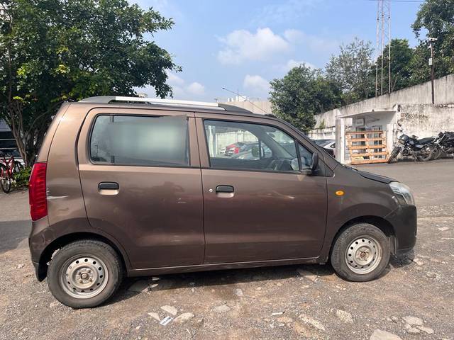 https://images10.gaadi.com/usedcar_image/3710192/original/processed_img2931337__usedcar_whatsappimage2023_11_19at43959pm_1__63411702117724_1702117749.jpeg?imwidth=6401