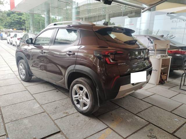 https://images10.gaadi.com/usedcar_image/3710230/original/processed_img2931365__usedcar_whatsappimage2023_09_04at10016pm_1__63411702118203_1702118251.jpeg?imwidth=6402
