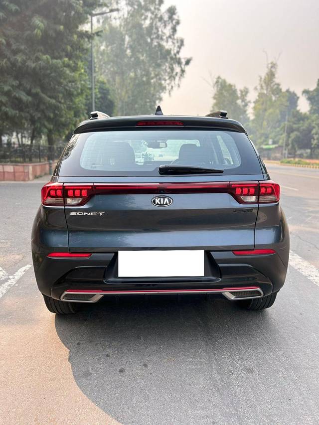 https://images10.gaadi.com/usedcar_image/3710277/original/processed_img2931390__usedcar_ucco4854_812671702116772_1702119201.JPG?imwidth=6402
