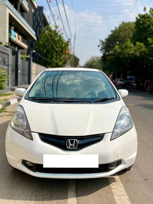 https://images10.gaadi.com/usedcar_image/3710339/original/processed_img2931430__usedcar_wagp7567_812671702120151_1702120182.JPG?imwidth=6402