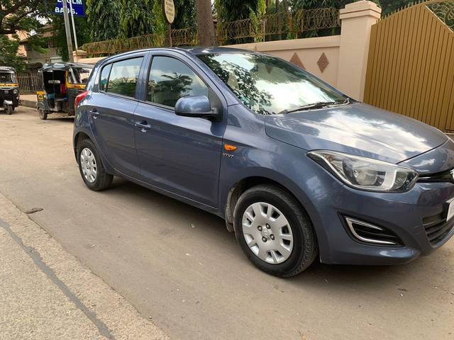 https://images10.gaadi.com/usedcar_image/3710350/original/processed_img2931437__usedcar_2_6241702120074_1702120096.jpg?imwidth=6400