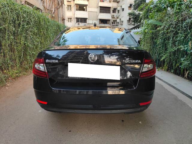 https://images10.gaadi.com/usedcar_image/3710370/original/processed_img2931450__usedcar_whatsappimage2023_03_25at64038pm_1__1111702120411_1702120451.jpeg?imwidth=6401