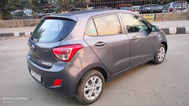 https://images10.gaadi.com/usedcar_image/3710447/original/processed_img2931504__used_car_2931504_1702122396.jpg?imwidth=6401