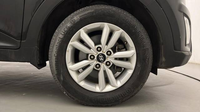 https://images10.gaadi.com/usedcar_image/3710790/original/WhrORkOTSMGnQ6nWcco95w__file.JPG?imwidth=6400