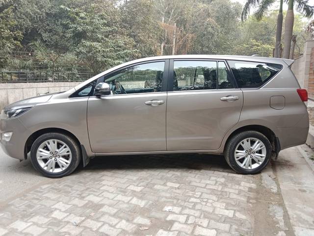 https://images10.gaadi.com/usedcar_image/3711295/original/img2932305__used_car_2932305_1702125161.jpg?imwidth=6402