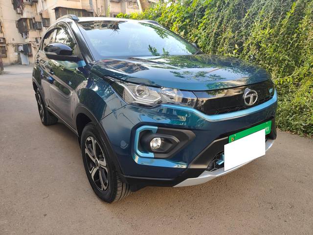 https://images10.gaadi.com/usedcar_image/3711300/original/processed_img2932308__usedcar_whatsappimage2023_09_05at55341pm_2__1111702125221_1702125231.jpeg?imwidth=6400