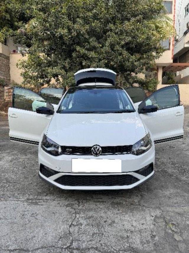 https://images10.gaadi.com/usedcar_image/3711313/original/processed_815eafff-2e77-4da5-ae46-68d204edd945.jpg?imwidth=6400