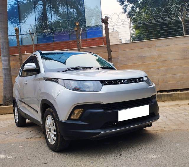 https://images10.gaadi.com/usedcar_image/3711337/original/processed_img2932326__used_car_2932326_1702126412.jpg?imwidth=6400