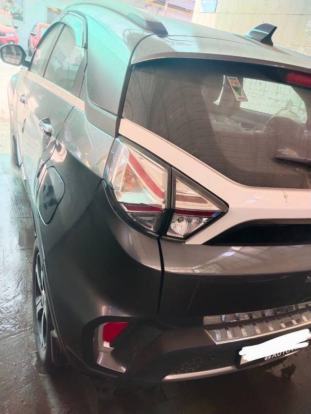 https://images10.gaadi.com/usedcar_image/3711439/original/processed_img2932379__used_car_2932379_1702129299.jpg?imwidth=6401