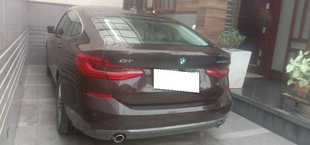 https://images10.gaadi.com/usedcar_image/3711461/original/processed_img2932389__used_car_2932389_1702130090.jpg?imwidth=6401