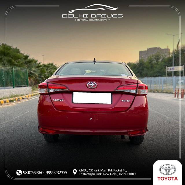 https://images10.gaadi.com/usedcar_image/3711495/original/processed_img2932398__used_car_2932398_1702131732.jpg?imwidth=6402