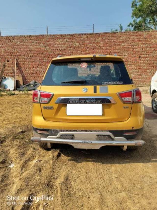 https://images10.gaadi.com/usedcar_image/3712026/original/processed_5e3bf5cf-5f58-4865-a37e-c3fc937b0544.jpg?imwidth=6402
