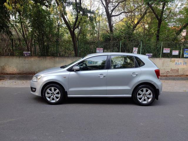 https://images10.gaadi.com/usedcar_image/3712080/original/processed_img2932488__used_car_2932488_1702185647.jpg?imwidth=6402