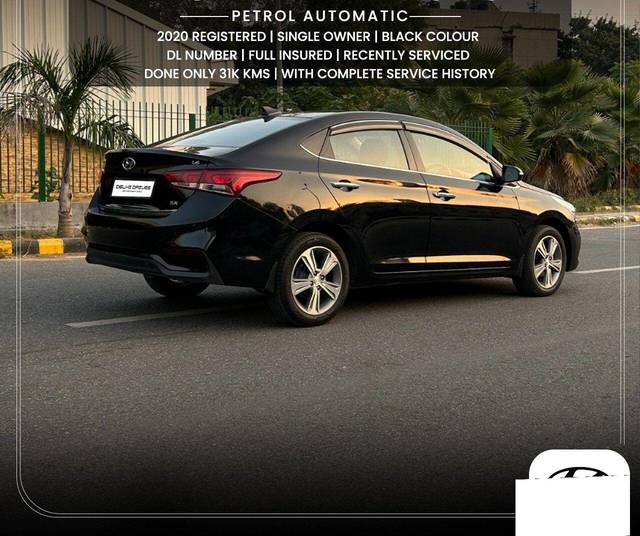 https://images10.gaadi.com/usedcar_image/3712115/original/processed_img2932510__used_car_2932510_1702186463.jpg?imwidth=6402
