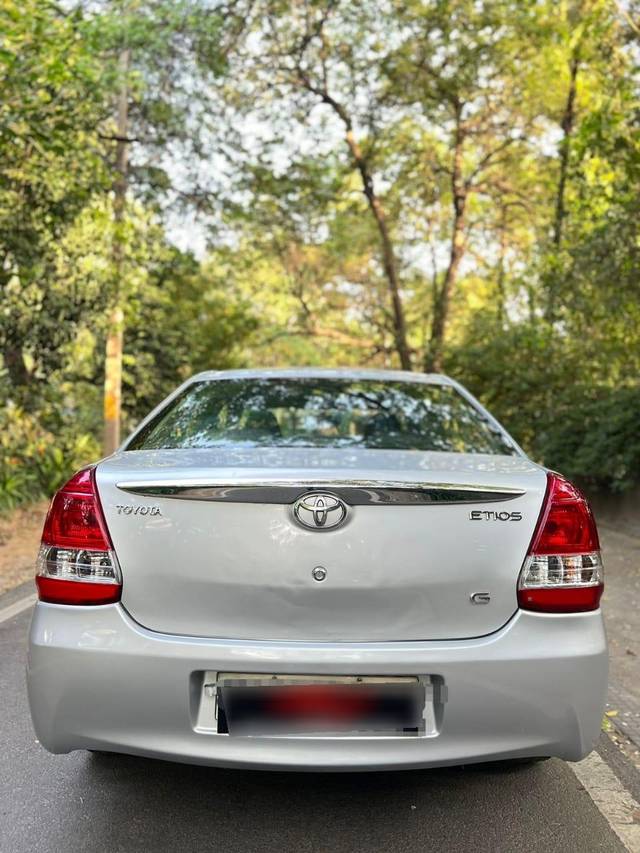 https://images10.gaadi.com/usedcar_image/3712158/original/processed_img2932520__used_car_2932520_1702188217.jpg?imwidth=6402